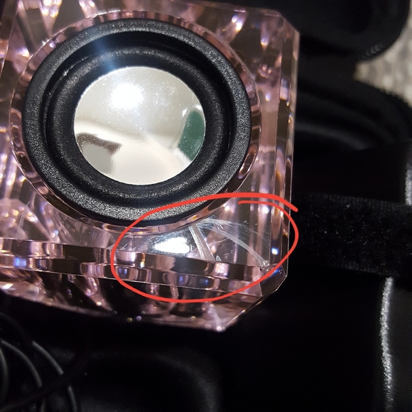 iSound Ice Clear Pink Portable Speakers - Picture 7 of 10